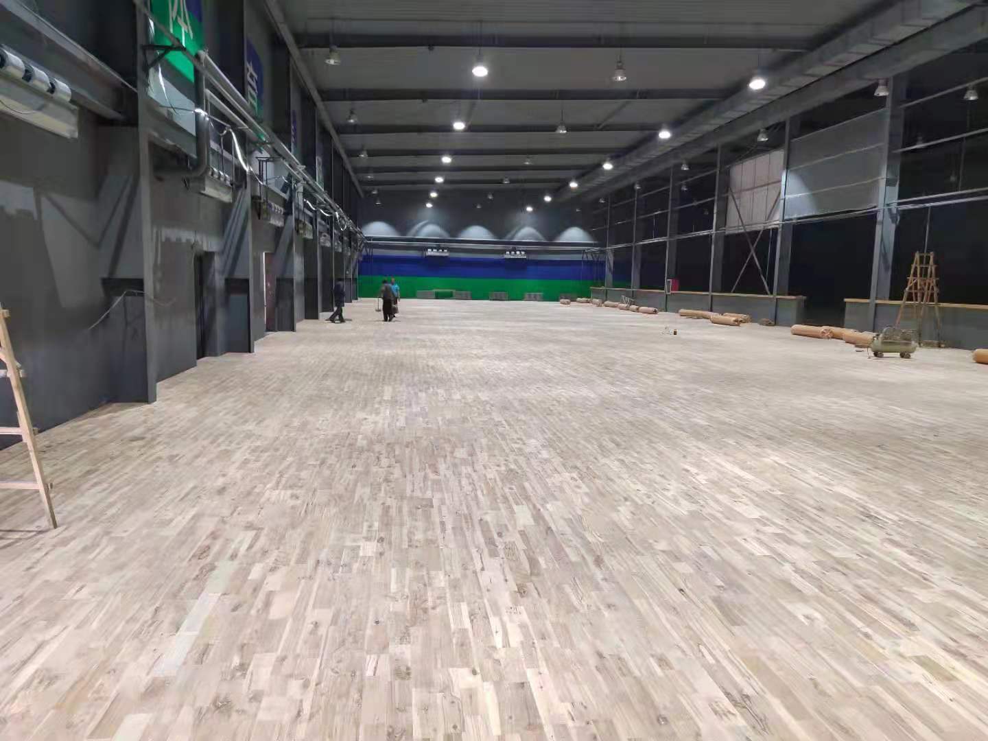 運動場所選擇什么地板材質呢？