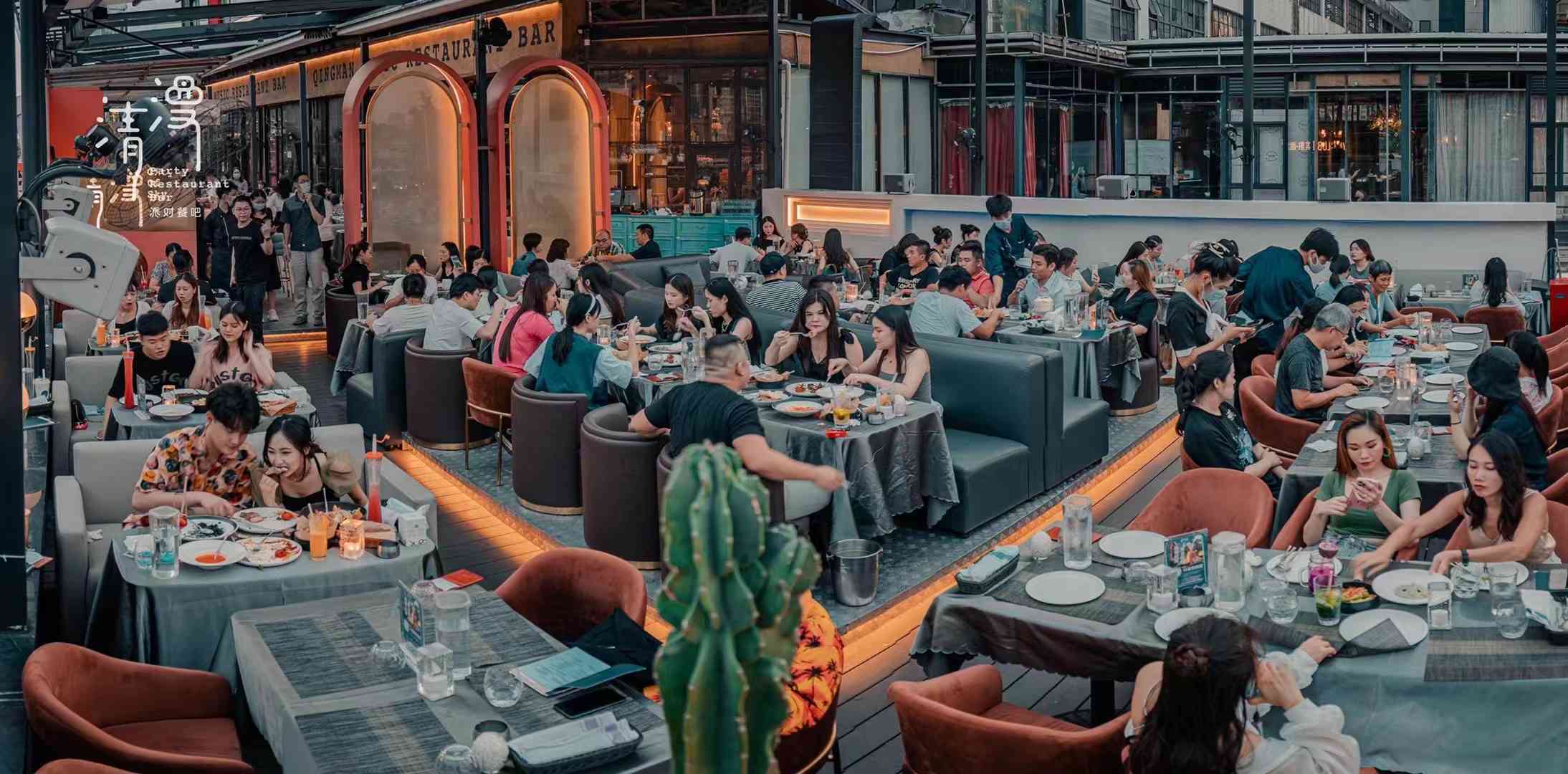 從化1200㎡美式簡約風格餐飲店鋪裝修，廣州壹零柒無需花費供應效果圖與討論方案