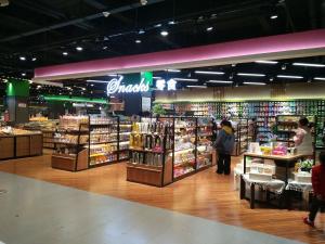 超市裝修案例,超市過道,超市零食區擺放設計，0149345ca5520da801208f8bcc9d31.jpg