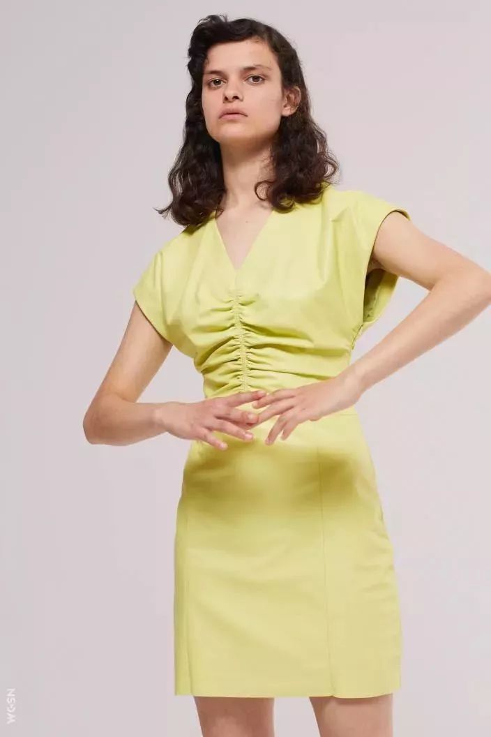 色麒麟修真_色麒麟修真傳奇_服裝修色